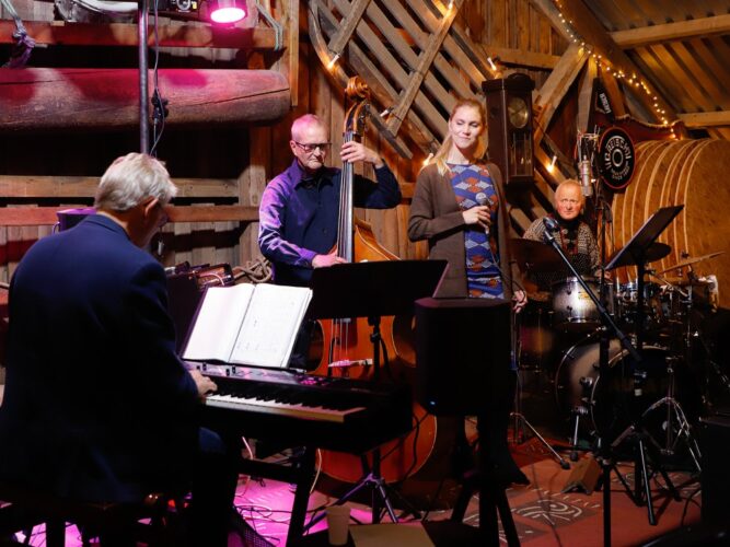 Rosendal og omland Jazzverk. Festivalkro på Rosendal Kammermusikkfestival.